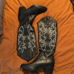 Black Cowboy Boots